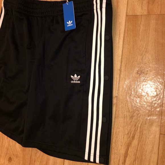 🔥🆕Adidas Snap Men’s Shorts🔥 - Picture 7 of 8